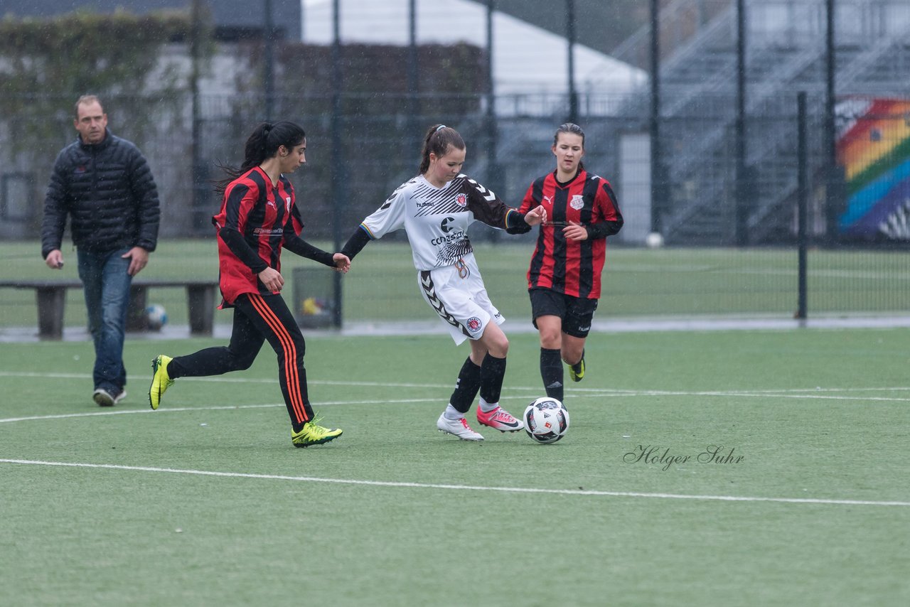 Bild 77 - B-Juniorinnen FC St.Pauli . Braedstrup IF : Ergebnis: 4:1